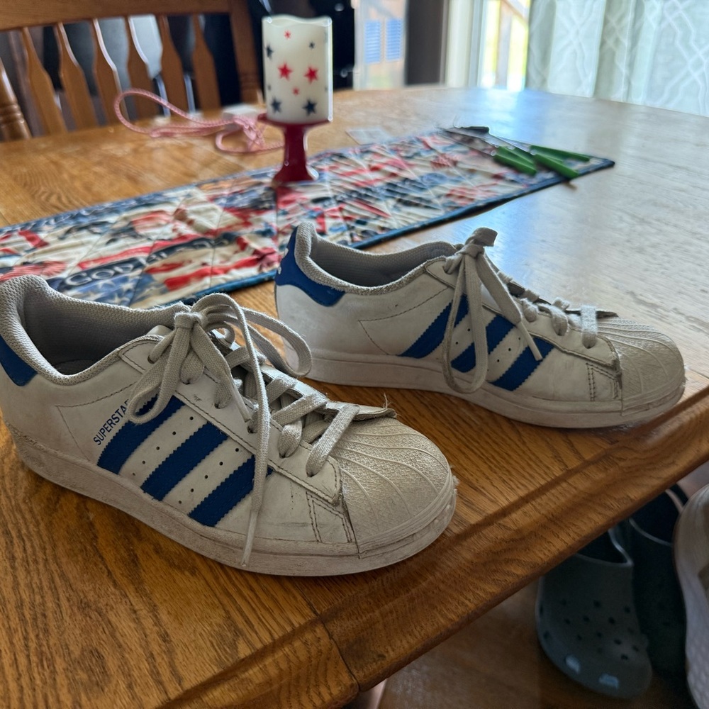 Adidas Kids White and Blue Sneakers